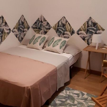 Casa Marisa Hotel Барселона Екстериор снимка